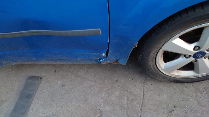 Ford Focus 2 Wagon 1.6 16V Sloopvoertuig (2005, Blauw)