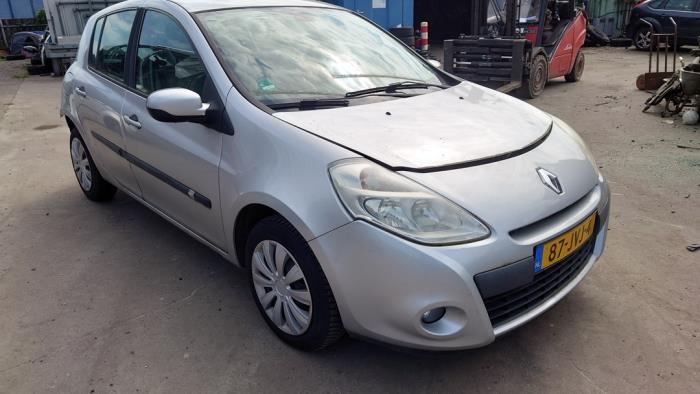 Renault Clio III 1.2 16V 75 Sloopvoertuig (2009, Grijs)