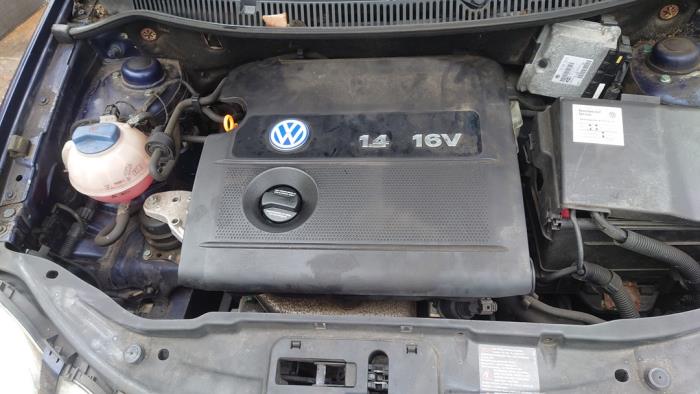 Volkswagen Polo IV 1.4 16V Sloopvoertuig (2002, Blauw)