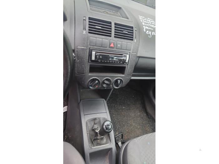 Volkswagen Polo IV 1.4 16V Sloopvoertuig (2002, Blauw)