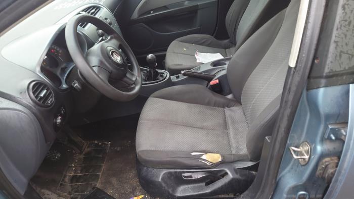 Seat Leon 1.9 TDI 105 Sloopvoertuig (2006, Blauw)