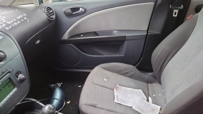 Seat Leon 1.9 TDI 105 Sloopvoertuig (2006, Blauw)