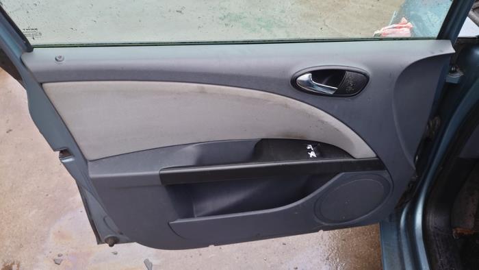 Seat Leon 1.9 TDI 105 Sloopvoertuig (2006, Blauw)