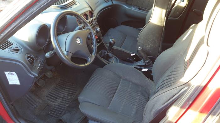 Alfa Romeo 156 1.8 Twin Spark 16V Sloopvoertuig (2000, Rood)