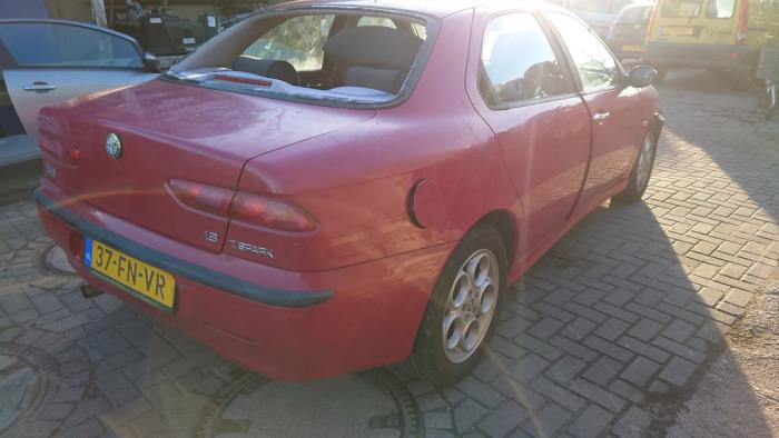 Alfa Romeo 156 1.8 Twin Spark 16V Sloopvoertuig (2000, Rood)