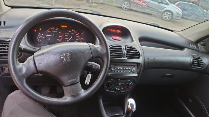 Peugeot 206 1.4 XR,XS,XT,Gentry Sloopvoertuig (2004, Blauw)