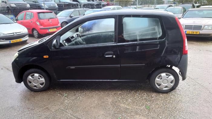 Daihatsu Cuore 1.0 12V DVVT Sloopvoertuig (2006, Zwart)