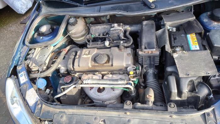 Peugeot 206 1.4 XR,XS,XT,Gentry Sloopvoertuig (2006, Blauw)