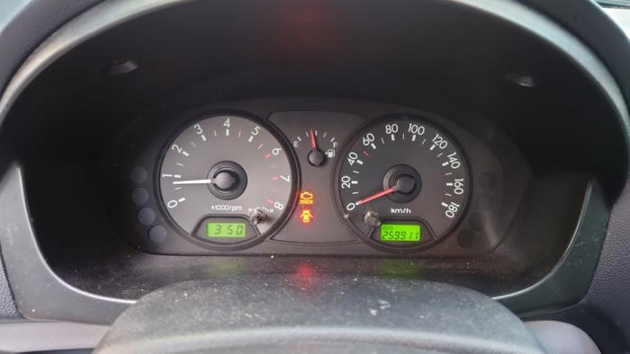 Kia Picanto 1.0 12V Sloopvoertuig (2006, Grijs)