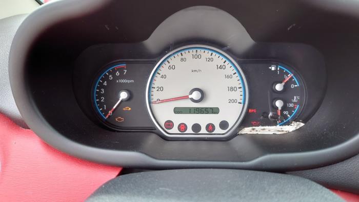 Hyundai i10 1.1i 12V Sloopvoertuig (2010, Rood)