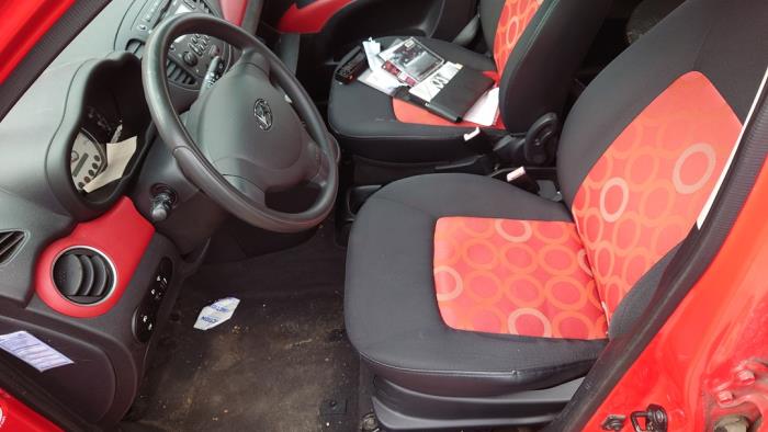 Hyundai i10 1.1i 12V Sloopvoertuig (2010, Rood)