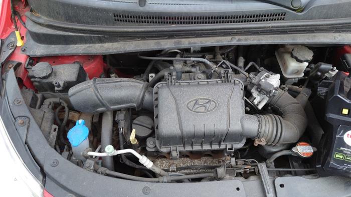 Hyundai i10 1.1i 12V Sloopvoertuig (2010, Rood)