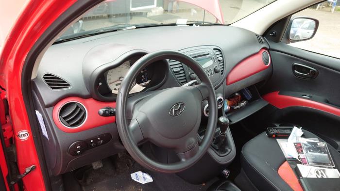 Hyundai i10 1.1i 12V Sloopvoertuig (2010, Rood)