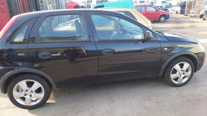 Opel Corsa C 1.3 CDTi 16V Sloopvoertuig (2006, Zwart)