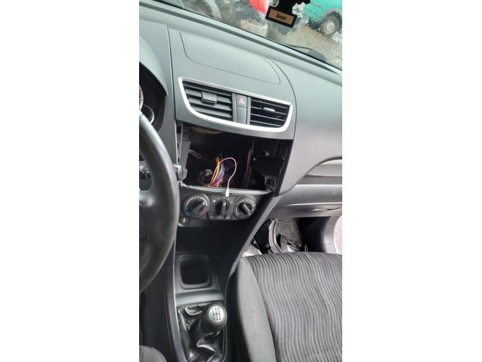 Suzuki Swift 1.2 16V Sloopvoertuig (2011, Wit)