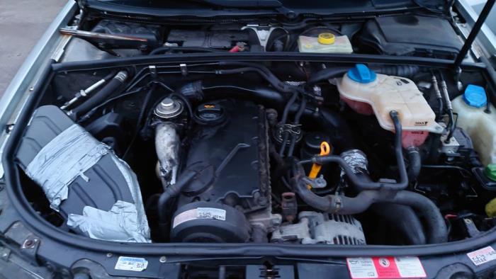 Audi A4 Avant 1.9 TDI PDE 130 Sloopvoertuig (2004, Grijs)