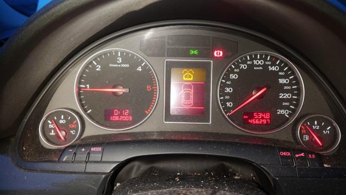 Audi A4 Avant 1.9 TDI PDE 130 Sloopvoertuig (2004, Grijs)