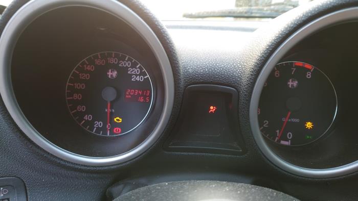 Alfa Romeo 156 1.8 Twin Spark 16V Sloopvoertuig (2003, Zwart)