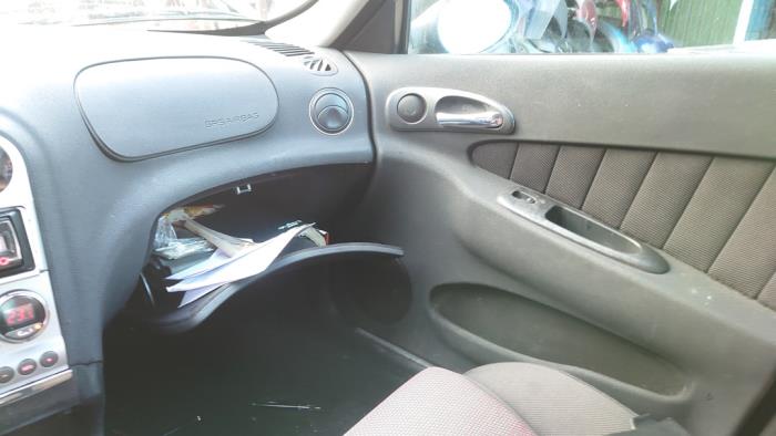 Alfa Romeo 156 1.8 Twin Spark 16V Sloopvoertuig (2003, Zwart)