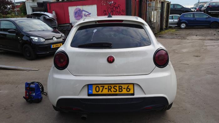 Alfa Romeo MiTo 1.3 JTDm 16V Eco Sloopvoertuig (2011, Wit)