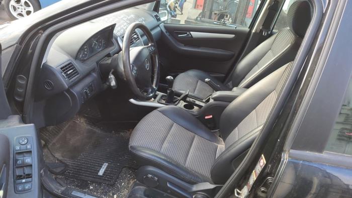 Mercedes A 2.0 A-200 5-Drs. Sloopvoertuig (2004, Zwart)