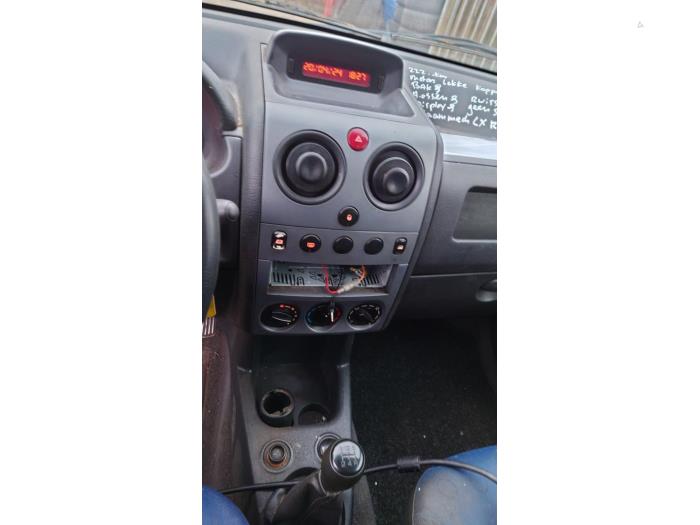 Peugeot Partner 1.9D Sloopvoertuig (2006, Graniet)