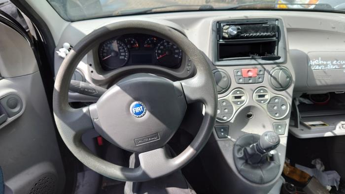 Fiat Panda 1.2 Fire Sloopvoertuig (2004, Zwart)