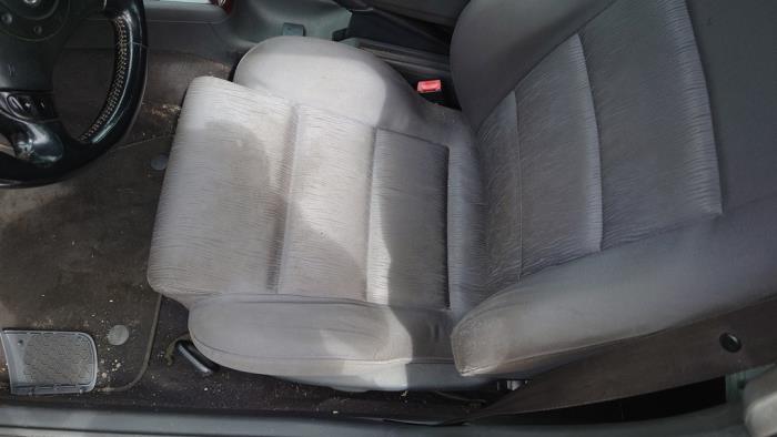 Audi A4 2.5 TDI V6 24V Quattro Sloopvoertuig (1999, Blauw)