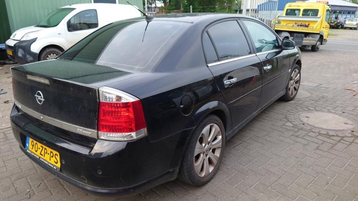 Opel Vectra C GTS 2.2 DIG 16V Sloopvoertuig (2008, Zwart)