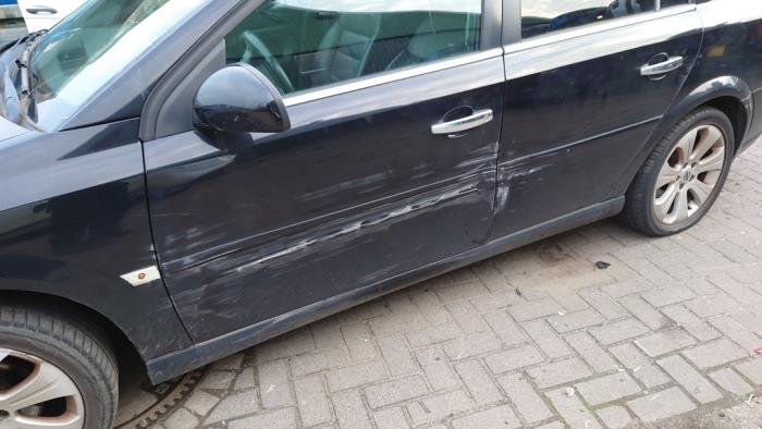 Opel Vectra C GTS 2.2 DIG 16V Sloopvoertuig (2008, Zwart)