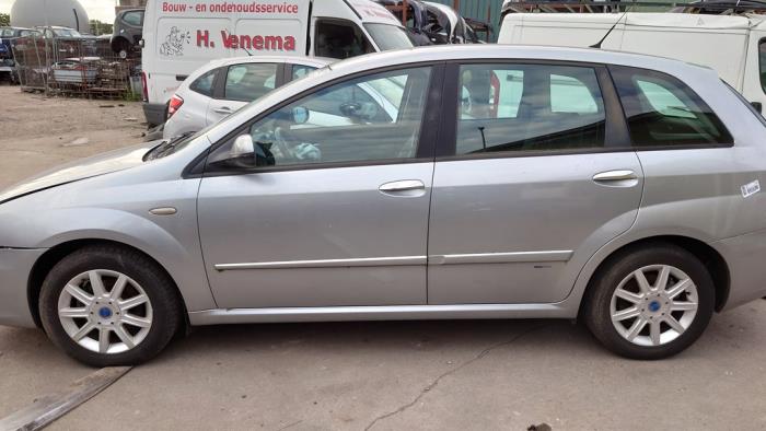 Fiat Croma 2.2 MPI 16V Sloopvoertuig (2006, Grijs)