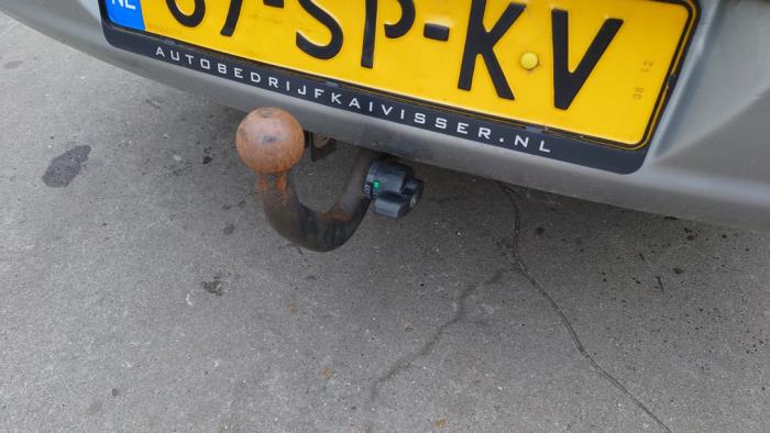 Fiat Croma 2.2 MPI 16V Sloopvoertuig (2006, Grijs)