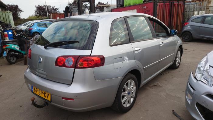 Fiat Croma 2.2 MPI 16V Sloopvoertuig (2006, Grijs)