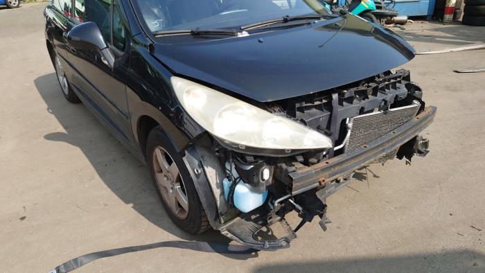 Peugeot 207/207+ 1.4 16V Sloopvoertuig (2006, Zwart)