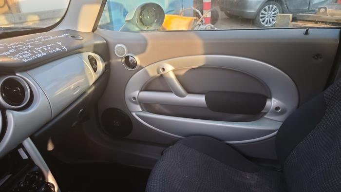 Mini Mini Sloopvoertuig (2003, Zwart)