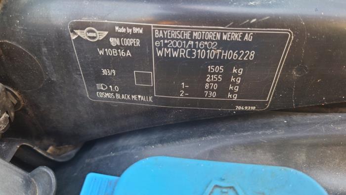 Mini Mini Sloopvoertuig (2003, Zwart)