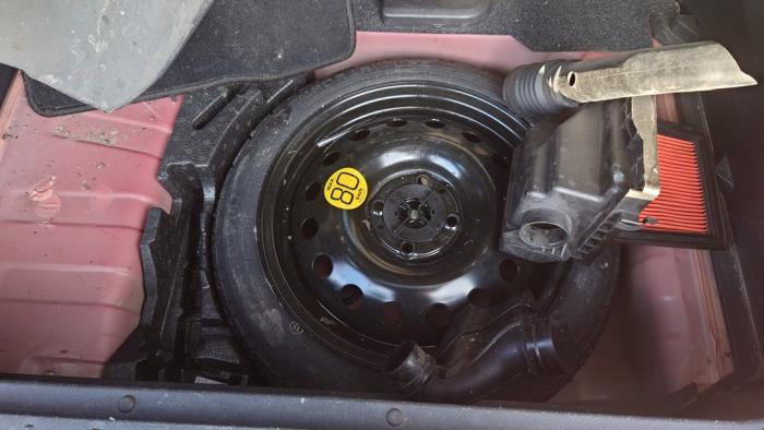 Nissan Note 1.4 16V Sloopvoertuig (2008, Rood)