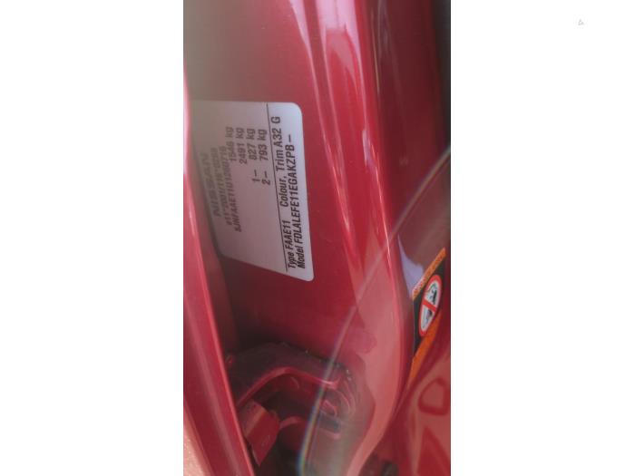 Nissan Note 1.4 16V Sloopvoertuig (2008, Rood)