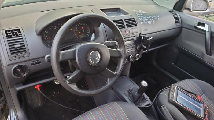 Volkswagen Polo IV 1.2 Sloopvoertuig (2005, Grijs)