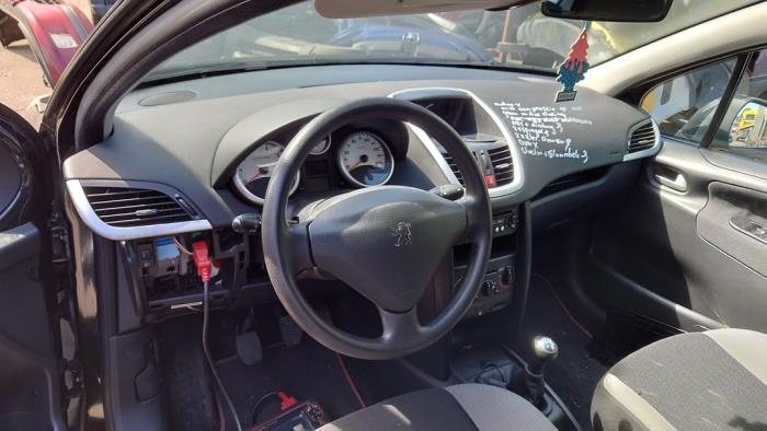 Peugeot 207/207+ 1.4 16V VTi Sloopvoertuig (2008, Zwart)