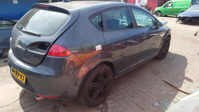 Seat Leon 2.0 FSI 16V Sloopvoertuig (2005, Grijs)