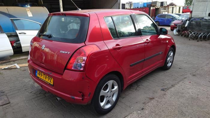 Suzuki Swift 1.3 VVT 16V Sloopvoertuig (2007, Rood)