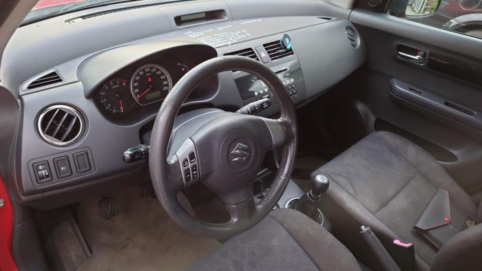 Suzuki Swift 1.3 VVT 16V Sloopvoertuig (2007, Rood)