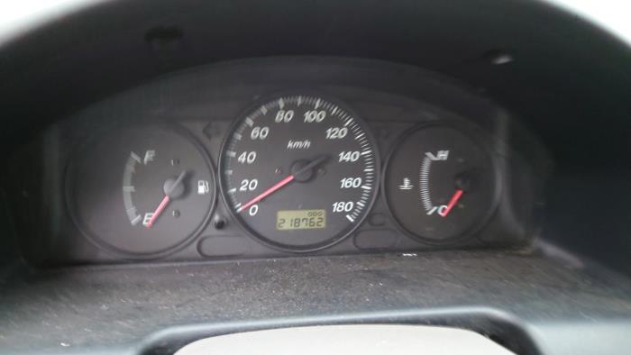 Mazda Demio 1.3 16V Sloopvoertuig (2000, Grijs)