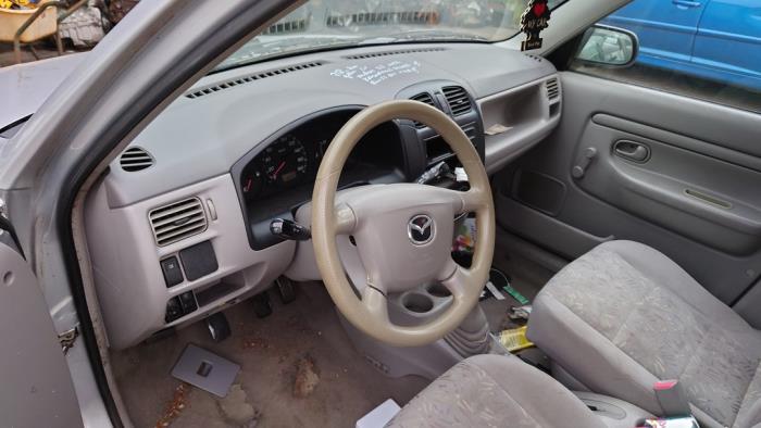 Mazda Demio 1.3 16V Sloopvoertuig (2000, Grijs)