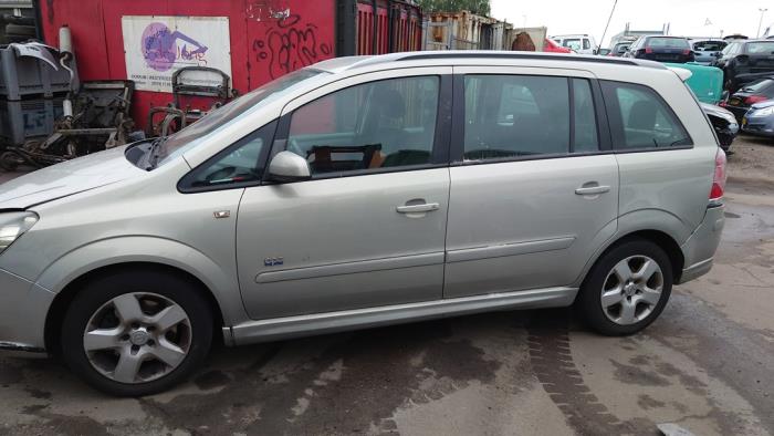 Opel Zafira 2.2 16V Direct Ecotec Sloopvoertuig (2006, Grijs)