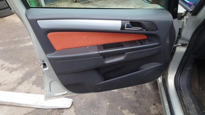 Opel Zafira 2.2 16V Direct Ecotec Sloopvoertuig (2006, Grijs)