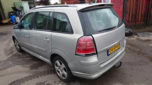 Opel Zafira 2.2 16V Direct Ecotec Sloopvoertuig (2006, Grijs)
