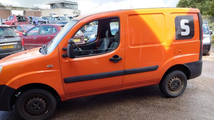 Fiat Doblo Cargo 1.3 D 16V Multijet DPF Sloopvoertuig (2010, Graniet)
