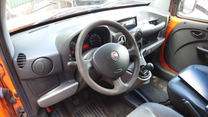 Fiat Doblo Cargo 1.3 D 16V Multijet DPF Sloopvoertuig (2010, Graniet)